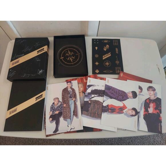 Ateez Treasure Ep.Fin All To Action CD Box Set with Photocards CD Signed Komco - Picture 1 of 12